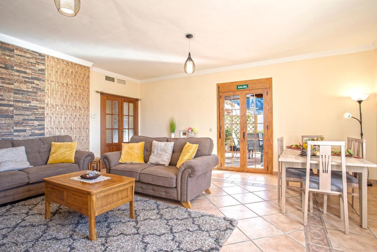 Casa Del Valle Con Piscina Privada Villa Alcaucín Eksteriør billede