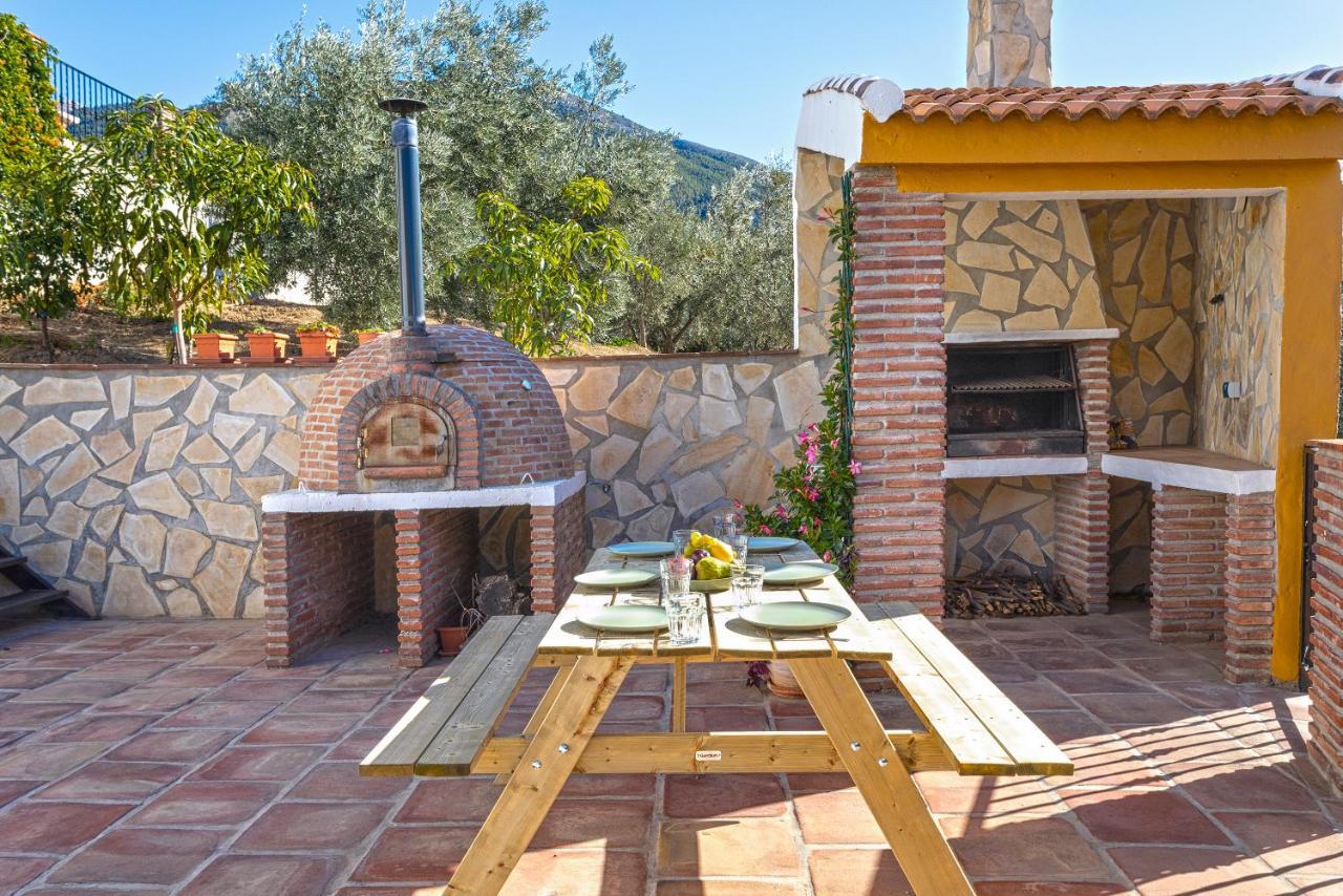 Casa Del Valle Con Piscina Privada Villa Alcaucín Eksteriør billede